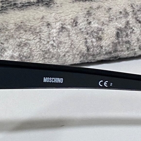 NEW MOSCHINO Sunglasses Black Cat Eye Sunglasses with GOLD detail - Picture 4 of 5